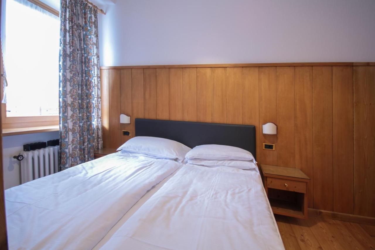 Hotel Villa Alpina ***S 科尔蒂纳丹佩佐 外观 照片