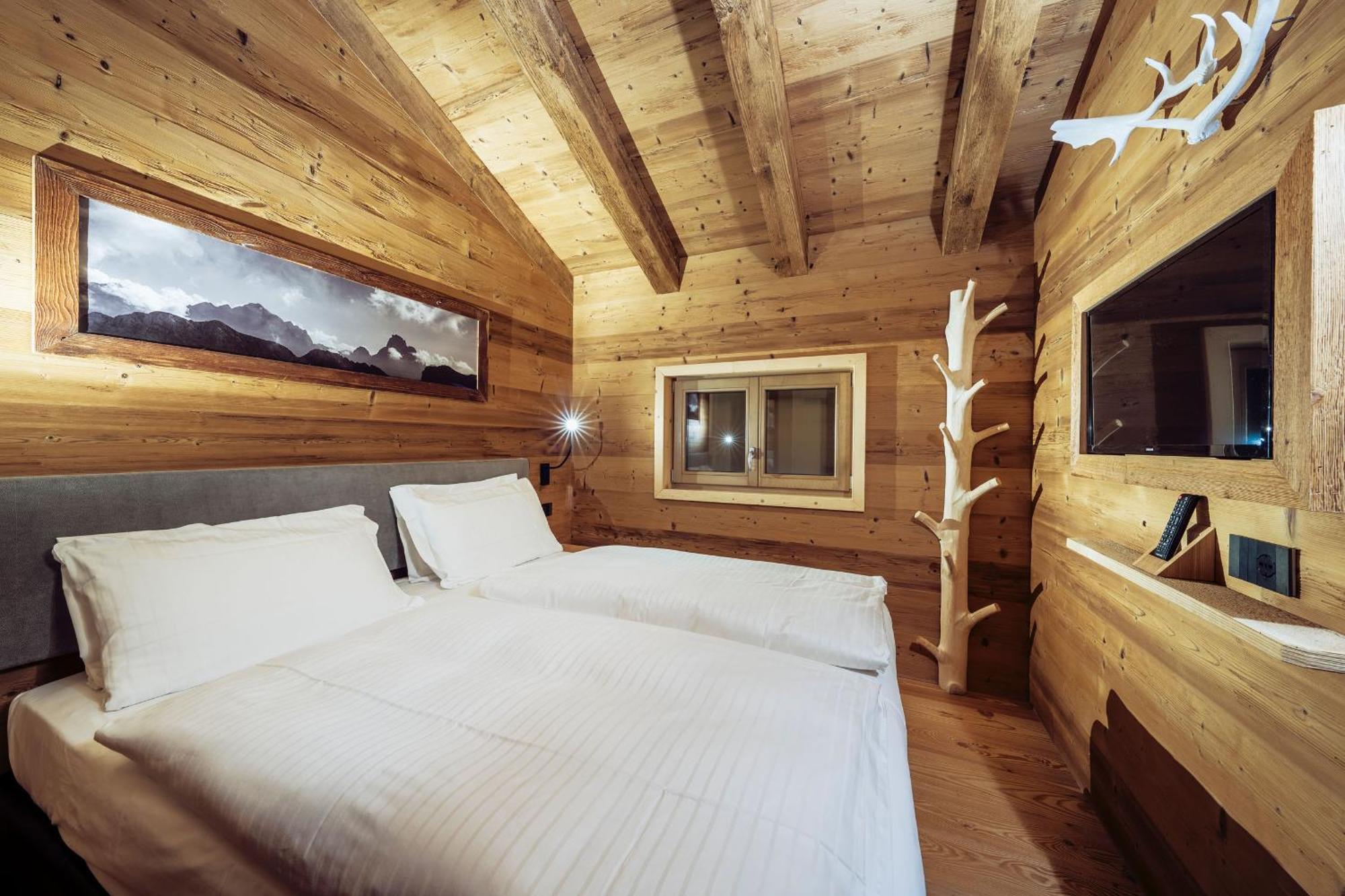 Hotel Villa Alpina ***S 科尔蒂纳丹佩佐 外观 照片